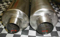 mufflers_350vs400-IAEI.jpg (120045 bytes)